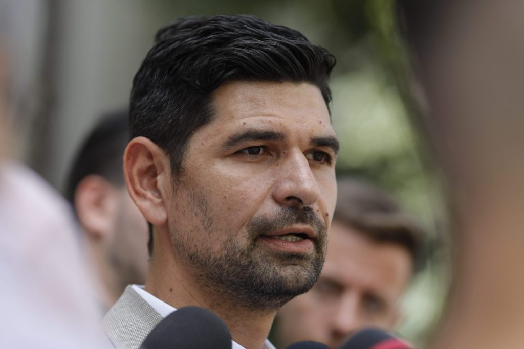 George Tuță, noul primar al Sectorului 1: Fost șef de cabinet al lui Hellvig, susținut de Chiliman 1 UPDATE Cine e George Tuță, primarul ales al Sectorului 1: Fost șef de cabinet al lui Hellvig, „garantat” de Chiliman
