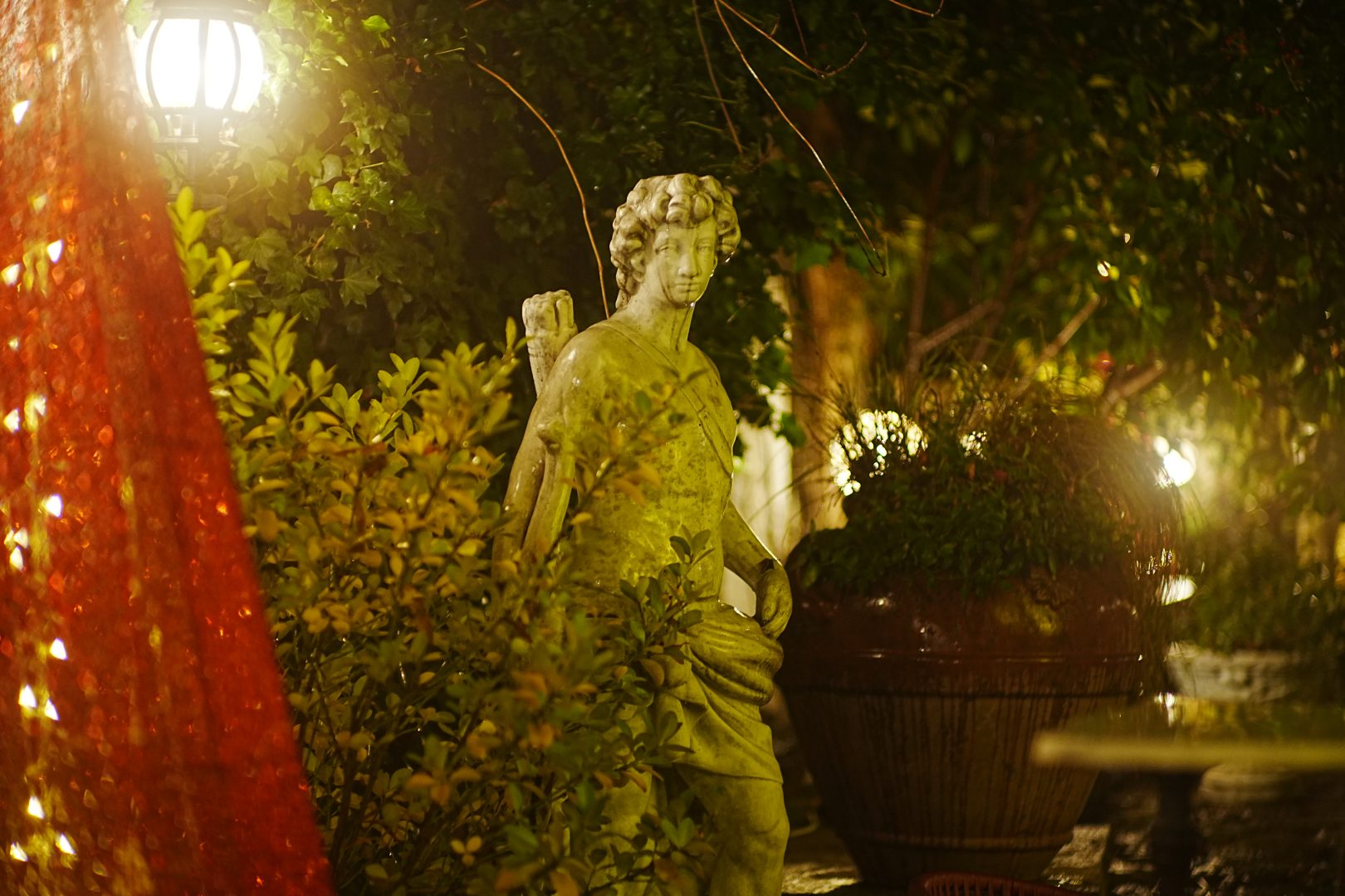 Casa Gheorghe Tătărescu din București: condeiul puterii și memoria EkoGroup Vila